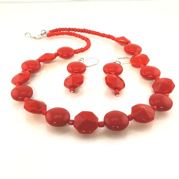 Vintage Bright Valentine Red Beaded Necklace and Earring Set Acrylic Silver Tone - Picture 2 of 10